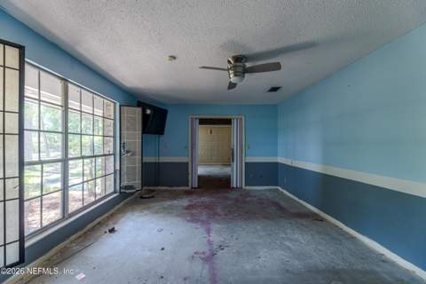3057 Shady Drive, Jacksonville FL - photo 10 of 37