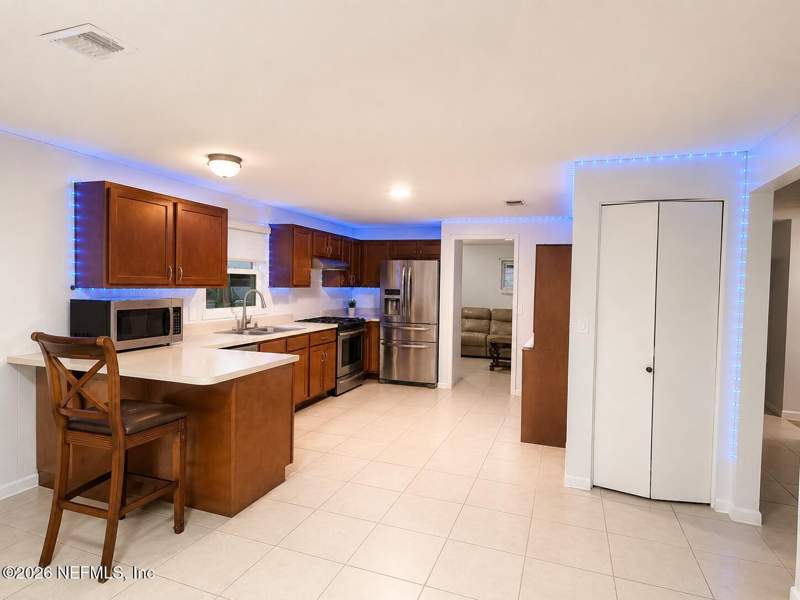 3 bedroom Single Family Residence at 569 Coppitt Drive, Bellair East, Orange Park — photo 4