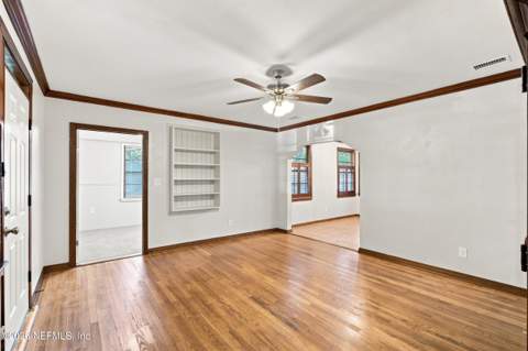 9061 Harrison Avenue, Jacksonville FL - photo 10 of 27