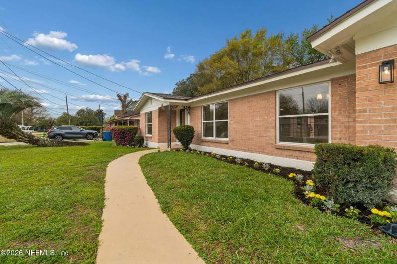 3 bedroom Single Family Residence at 2153 Courtney Drive, Lake Park Estates, Jacksonville — photo 5