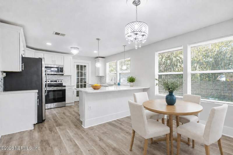 2 bedroom Single Family Residence at 1219 E 10th Street, Dyal Upchurch, Jacksonville — photo 2