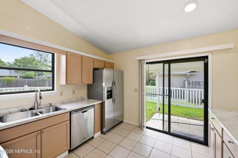 7406 Sweet Rose Lane, Jacksonville FL - photo 9 of 27