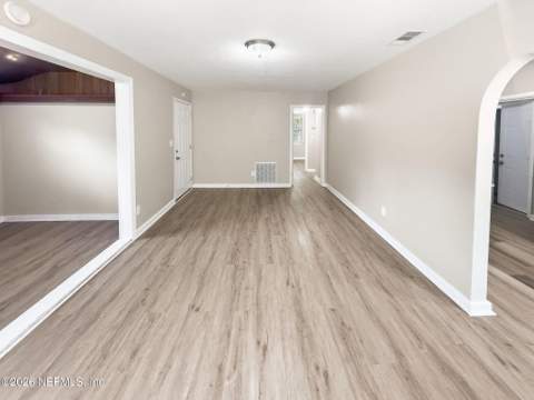 5359 Lexington Avenue, Jacksonville FL - photo 9 of 34