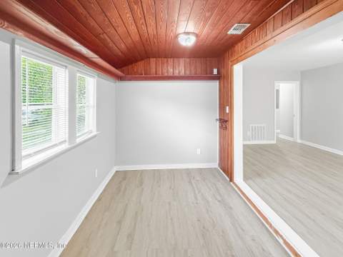 5359 Lexington Avenue, Jacksonville FL - photo 11 of 34