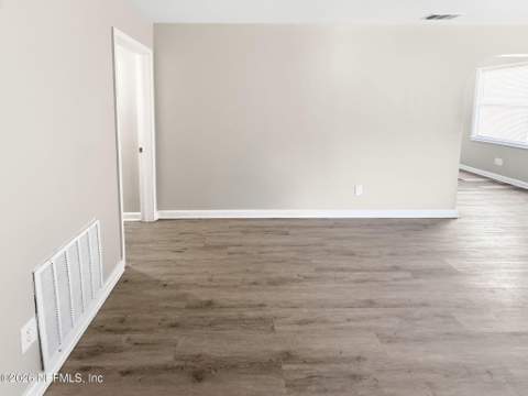 5359 Lexington Avenue, Jacksonville FL - photo 12 of 34