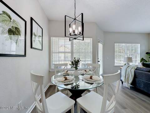 1725 Forest Lake Circle #3, Jacksonville FL - photo 7 of 31