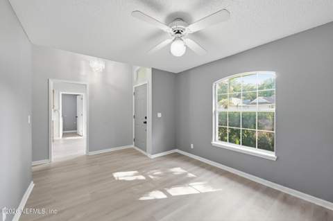 1712 Chandelier Circle, Jacksonville FL - photo 15 of 29
