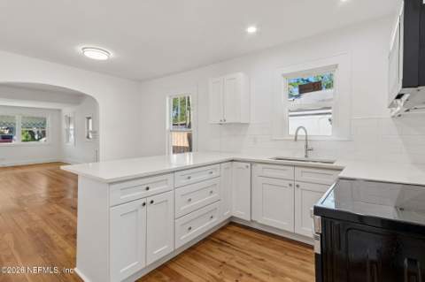 4443 Melrose Avenue, Jacksonville FL - photo 21 of 40