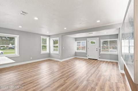 255 W 66th Street, Jacksonville FL - photo 10 of 40