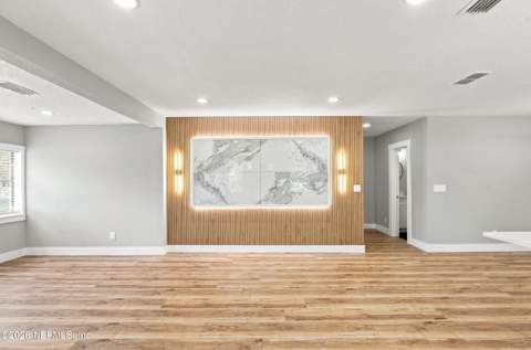 255 W 66th Street, Jacksonville FL - photo 8 of 40