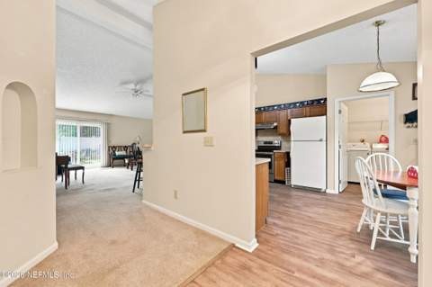 3319 Abbeyfield Lane, Jacksonville FL - photo 6 of 33