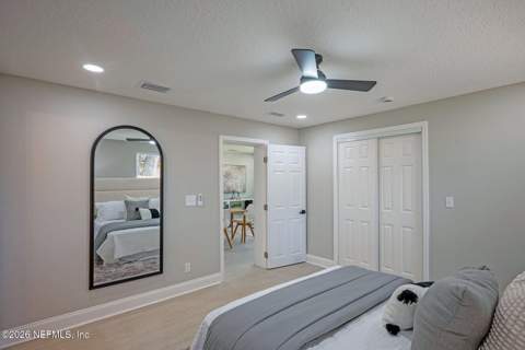 455 Laurina Street, Jacksonville FL - photo 12 of 32
