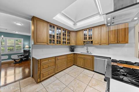 3763 Cathedral Oaks Place, Jacksonville FL - photo 15 of 62
