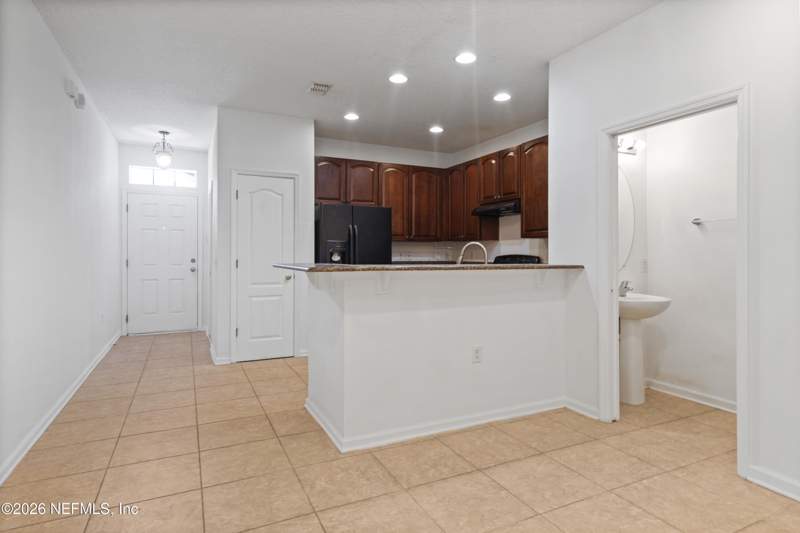 3 bedroom Townhouse at 12332 Water Tupelo Road, Northwoods, Jacksonville — photo 4