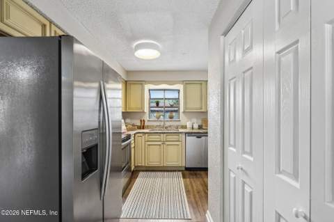 8364 Pointer Drive, Jacksonville FL - photo 15 of 37