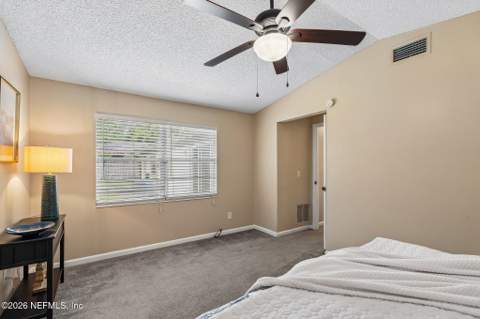 8364 Pointer Drive, Jacksonville FL - photo 19 of 37