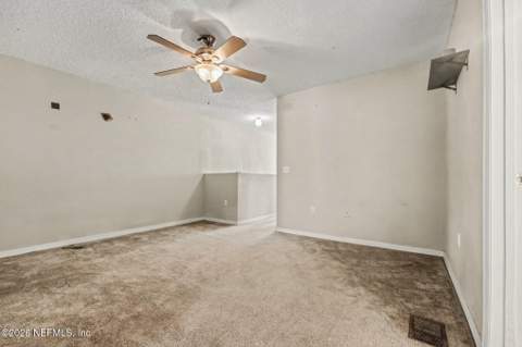11608 Hickory Oak Drive, Jacksonville FL - photo 11 of 38