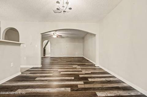 11608 Hickory Oak Drive, Jacksonville FL - photo 9 of 38