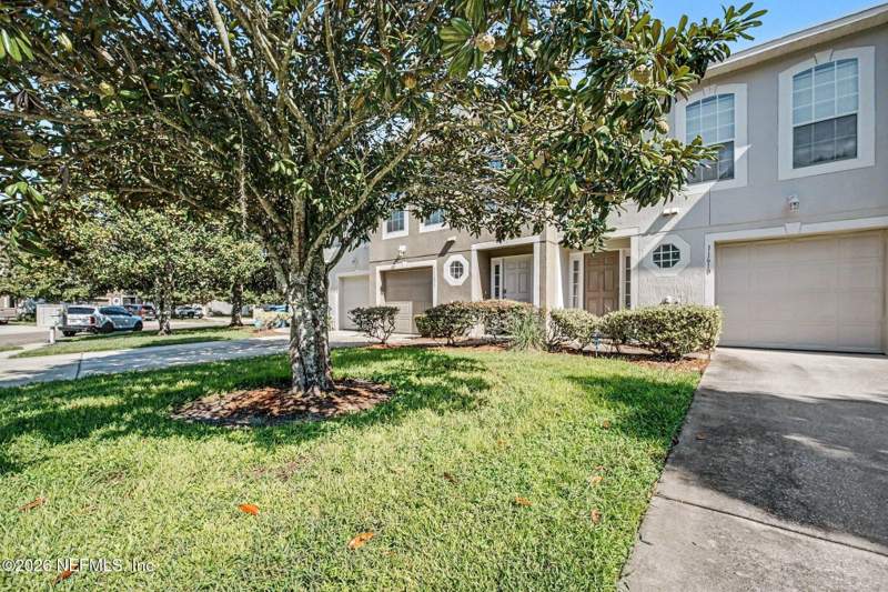 3 bedroom Townhouse at 11608 Hickory Oak Drive, Howards Walk, Jacksonville — photo 3