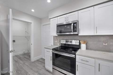 1625 Ashmore Green Drive, Jacksonville FL - photo 19 of 41