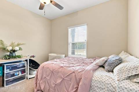 7281 Claremont Creek Drive, Jacksonville FL - photo 17 of 28
