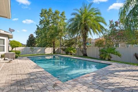 3637 Crossview Drive, Jacksonville FL - photo 6 of 56