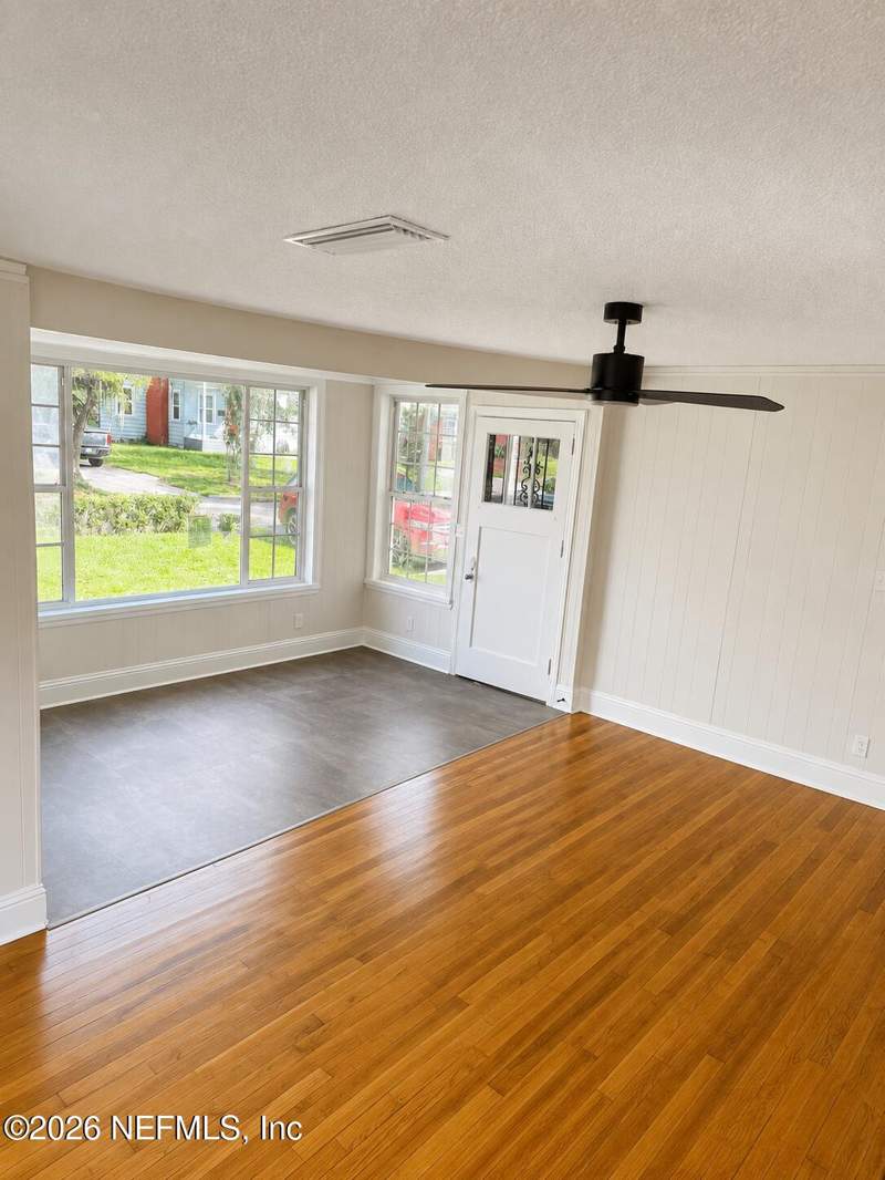 3 bedroom Single Family Residence at 7128 Lucky Drive, Tallulah Park, Jacksonville — photo 4