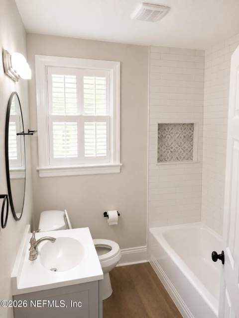7128 Lucky Drive, Jacksonville FL - photo 10 of 16
