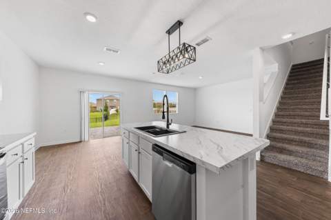 2805 Oak Stream Drive, Green Cove Springs FL - photo 12 of 94