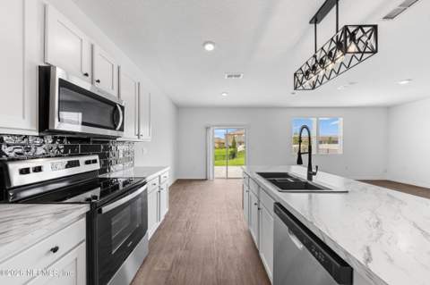 2805 Oak Stream Drive, Green Cove Springs FL - photo 13 of 94