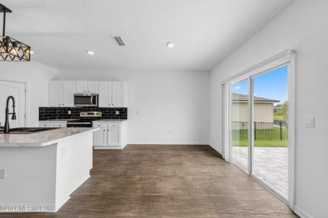 2805 Oak Stream Drive, Green Cove Springs FL - photo 15 of 94