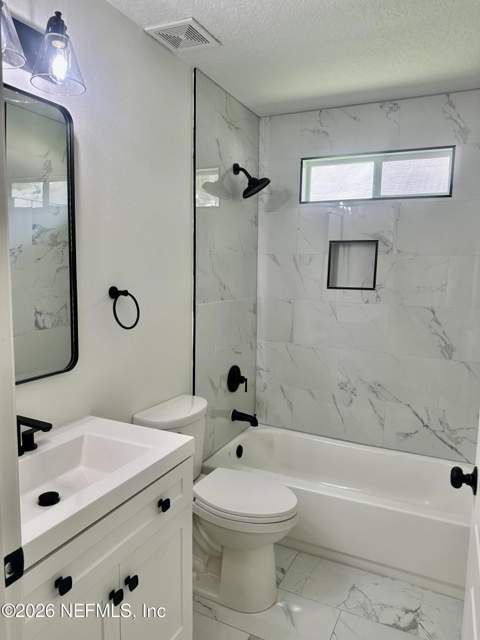 2330 Cherokee Cove Trail, Jacksonville FL - photo 7 of 24