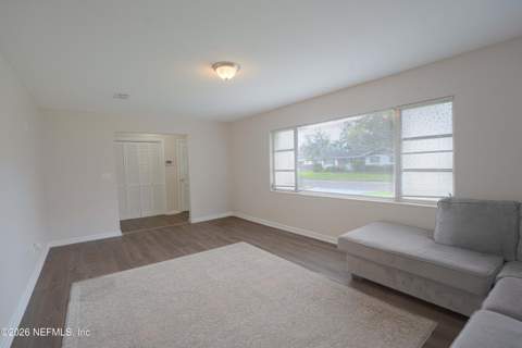 6312 Romilly Drive, Jacksonville FL - photo 6 of 22