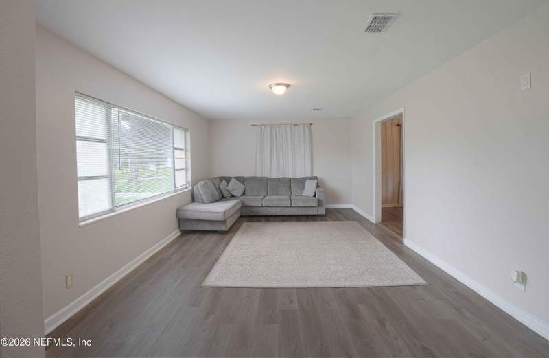 3 bedroom Single Family Residence at 6312 Romilly Drive, Oak Hill Terrace, Jacksonville — photo 4