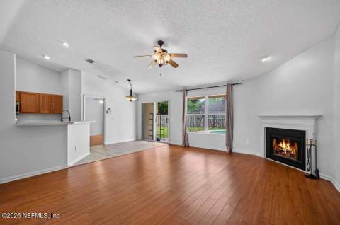 1431 Blues Creek Drive, Jacksonville FL - photo 11 of 26