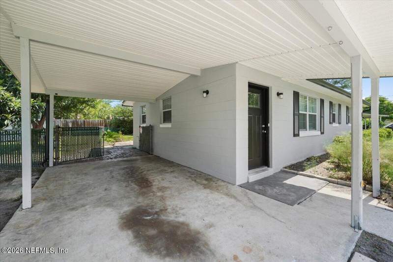 3 bedroom Single Family Residence at 6529 Bo Peep Drive, Cedar Hill Estates, Jacksonville — photo 3