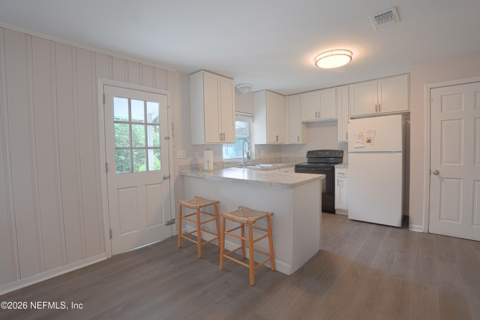 6312 Romilly Drive, Jacksonville FL - photo 10 of 22