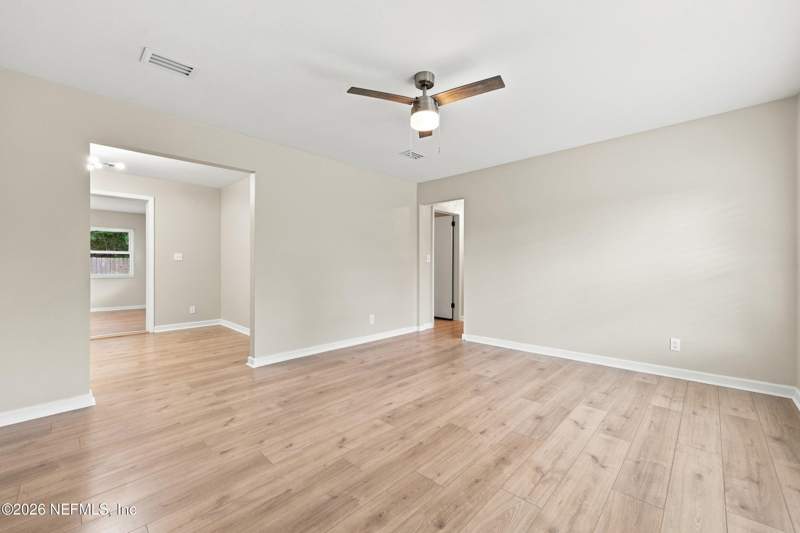 3 bedroom Single Family Residence at 5031 Romilly Drive, Oak Hill Terrace, Jacksonville — photo 5