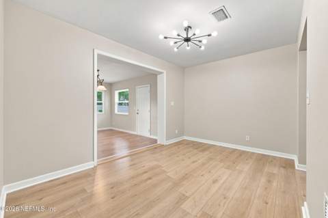 5031 Romilly Drive, Jacksonville FL - photo 10 of 36