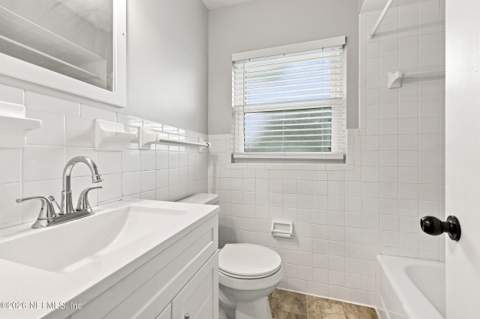 5031 Romilly Drive, Jacksonville FL - photo 22 of 36