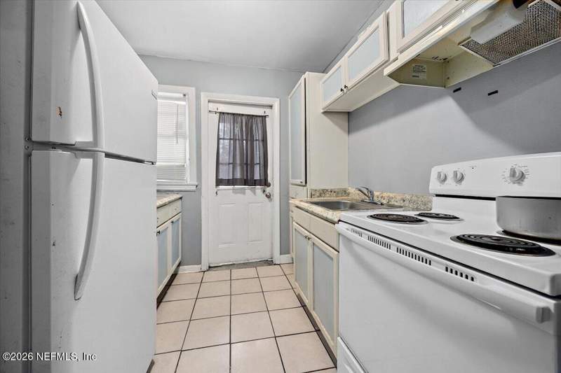 3 bedroom Single Family Residence at 2644 Commonwealth Avenue, Woodstock, Jacksonville — photo 3