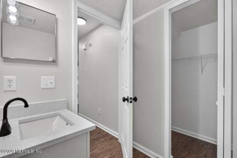 1575 Vineland Circle #B, Fleming Island FL - photo 16 of 38