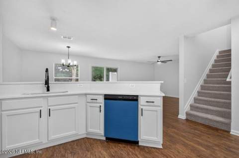 1575 Vineland Circle #B, Fleming Island FL - photo 7 of 38
