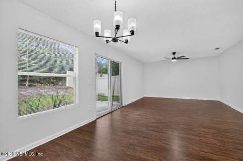1575 Vineland Circle #B, Fleming Island FL - photo 12 of 38