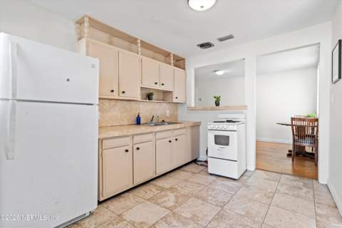 1630 Larue Avenue, Jacksonville FL - photo 19 of 43
