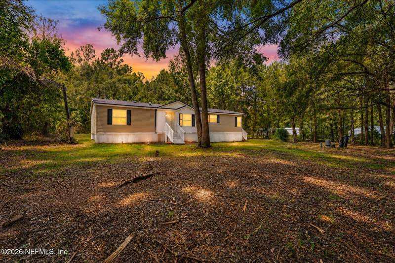 4 bedroom Mobile Home at 267 Aster Avenue, Jacksonville South, Middleburg — photo 2