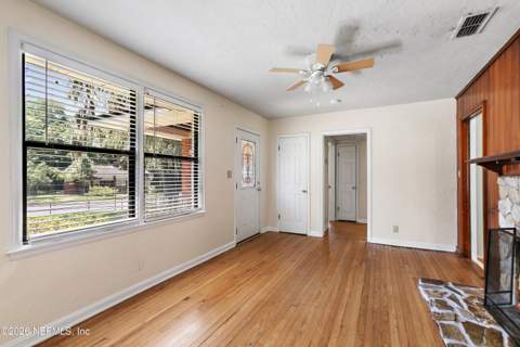 1522 Murray Drive, Jacksonville FL - photo 9 of 25
