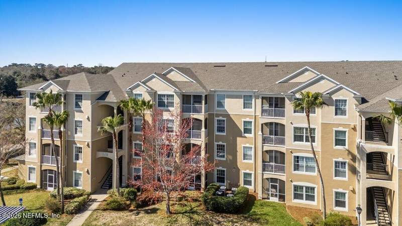 2 bedroom Condominium at 7801 Point Meadows Drive #8202, Point Meadows Place, Jacksonville — photo 2