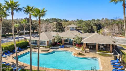 7801 Point Meadows Drive #8202, Jacksonville FL - photo 20 of 23