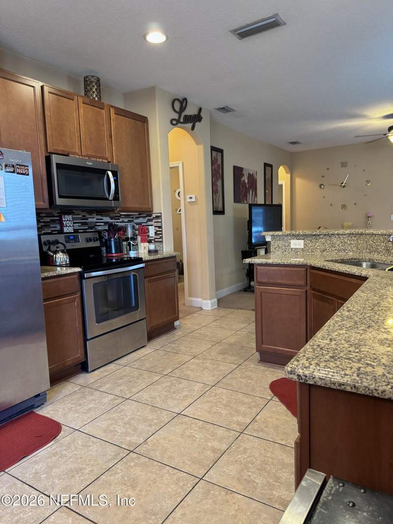 3 bedroom Single Family Residence at 805 Glendale Lane, Forest Hammock, Orange Park — photo 5